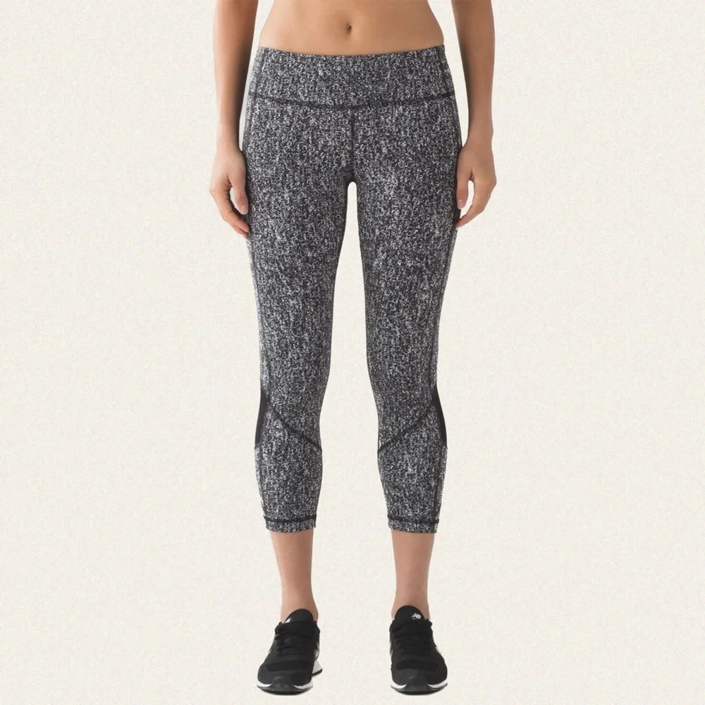 Lululemon Pace Rival Crop - Picture 2 of 10
